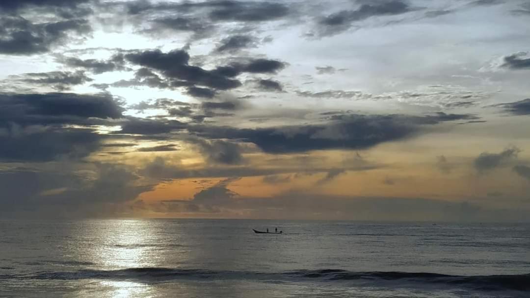 Flipflops Beach Shack Mahabalipuram Exterior photo
